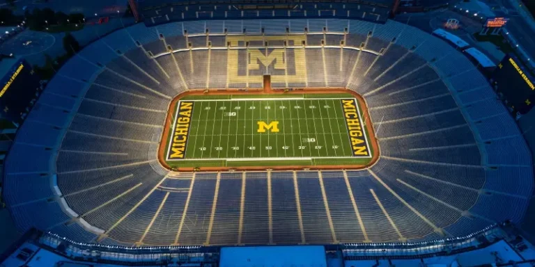 Michigan Stadium: Iconic History & Capacity